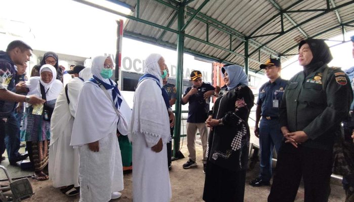 214 Jemaah Haji Asal Tanjungpinang Tiba Di Pelabuhan Sri Bintan Pura