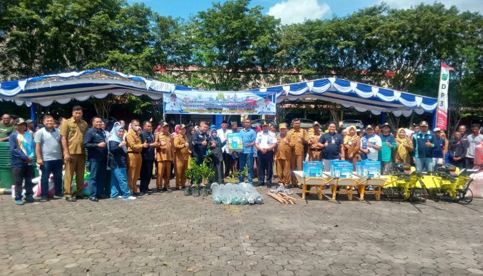Wako Rahma Serahkan Bantuan Untuk Kelompok Tani, Peternak Dan Budidaya Ikan