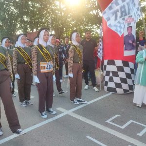 Perebutkan Hadiah Uang Tunai Rp114 Juta, Lomba Gerak Jalan Proklamasi 8 Km Dilepas Wako Rahma
