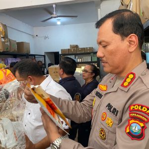 Tanpa Ijin Edar, Produk Kosmetik Dan Pangan Olahan Impor Asal Cina Diamankan