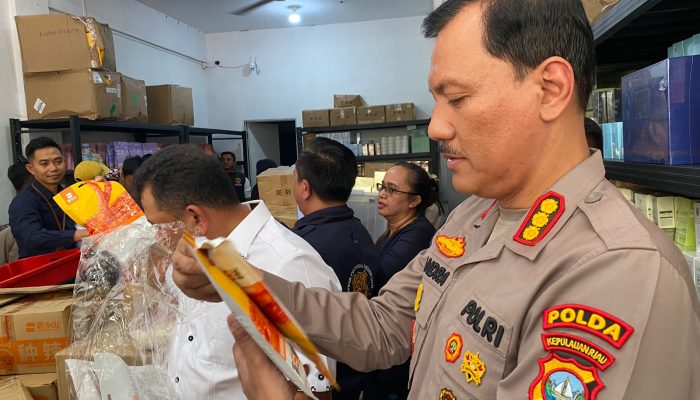 Tanpa Ijin Edar, Produk Kosmetik Dan Pangan Olahan Impor Asal Cina Diamankan