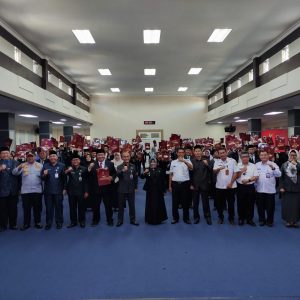 147 PNS Pemko Tanjungpinang Terima Satyalancana Karyasatya