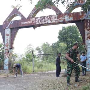 Lanud RHF Bersama Warga Gelar Karya Bhakti Di Monumen Perjuangan TNI Angkatan Udara