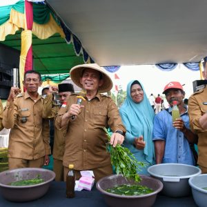 Jaga Ketahanan Pangan, Gubernur Kepri Salurkan Bantuan Pertanian di Desa Semedang Natuna