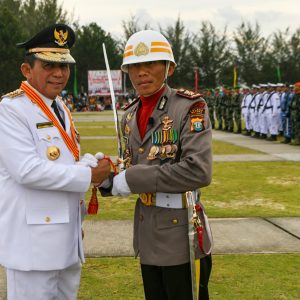 Gubernur Ansar Terima Penghargaan Manggala Karya Kencana Dari BKKBN RI