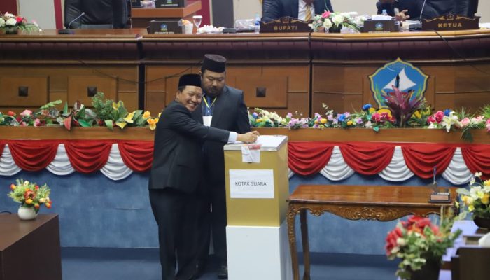 2 Kali Rapat Dhenok Berhalangan Hadir, Akhirnya Ahdi Muqsith Terpilih Wabup Bintan
