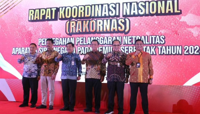 Gubernur Ansar Hadiri Rakornas Pencegahan Pelanggaran Netralitas ASN Pada Pemilu 2024