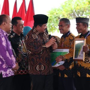 10.668 Sertifikat Tanah Untuk Rakyat Kepri Diserahkan Pada GTRA Summit 2023 Di Karimun