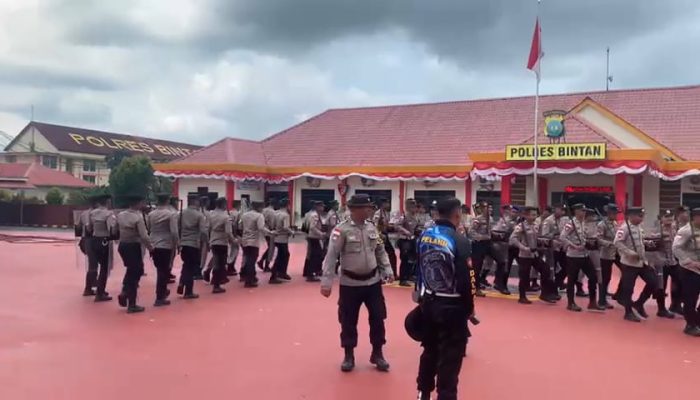Polres Bintan Kirim Pasukan Pengamanan Aksi Unjuk Rasa Di Kantor Gubernur Kepri