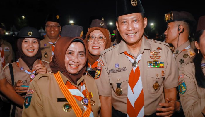 Raimunas XII, Rahma Terima Lencana Melati Pramuka dari Komjen Pol (Purn) Budi Waseso