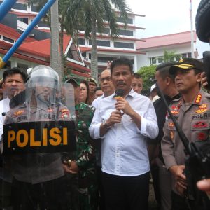 Aksi Demo di BP Batam, Muhammad Rudi Tampung Aspirasi Warga