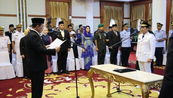 Dilantik Gubernur Ansar, Ahdi Muqsith Resmi Jabat Wakil Bupati Bintan