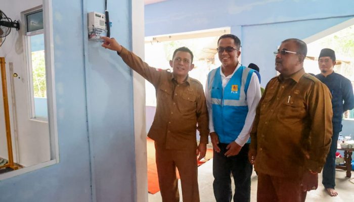 Program Kepri Terang, Masyarakat Dusun Parit Syukur & Dusun IV Sawang Laut Kini Benderang