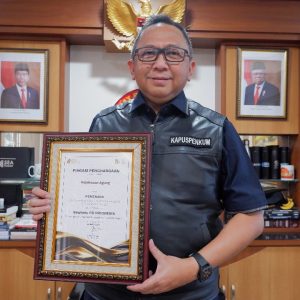 Kejaksaan Agung  Raih Penghargaan “Instansi Berpengaruh Di bidang Komunikasi”