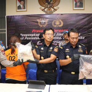 PRT Asal Jakarta Bawa 10.027 Butir Pil Ekstasi Dari Malaysia 