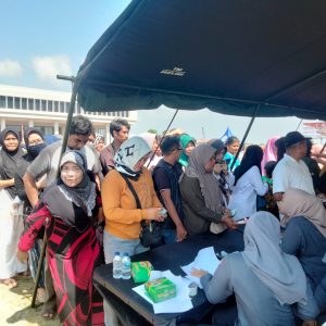 HUT TNI Ke-78 dan Kogabwilhan 1 Ke-4, Bazar Sembako Murah Diserbu Masyarakat Tanjungpinang