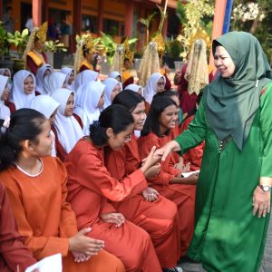 Dewi Ansar Resmikan Progam Air Sehat dan Berkualitas SMA N 1 Bintan Timur