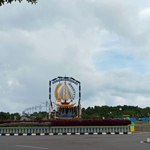 Bundaran Logo Pemprov Kepri Menarik Kunjungan Masyarakat Maupun Wisatawan