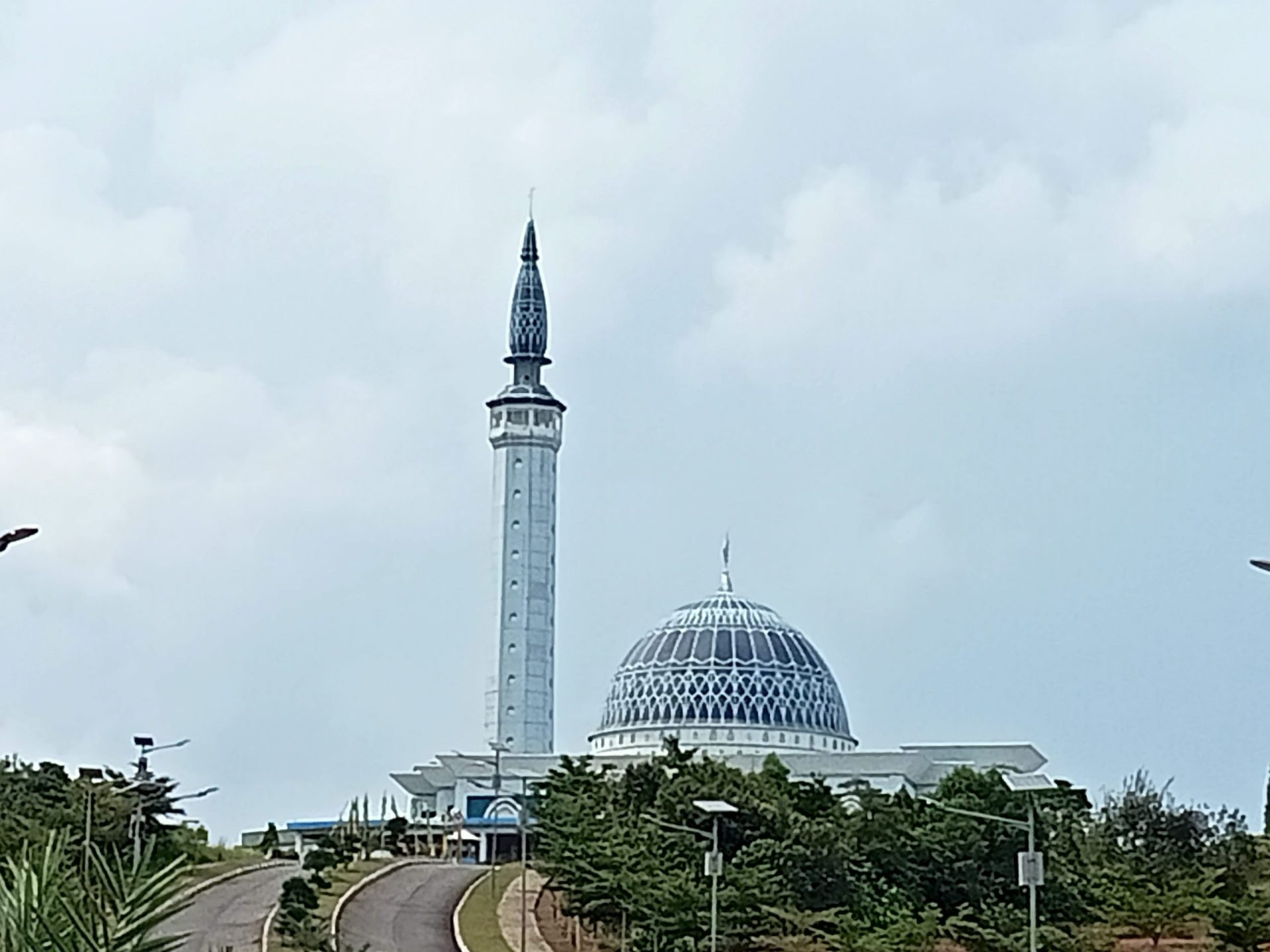 Masjid Nur Illahi Pesona Wisata Religi Di Dompak Tanjungpinang