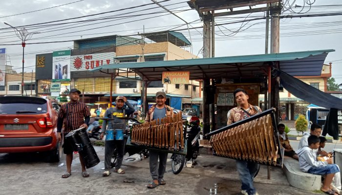 Musik Angklung Menyebar ke Tanjungpinang, Meski Melalui Ngamen 