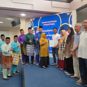 Jelang Berakhir Masa Jabatan, Wako Rahma Serahkan SK Penempatan 796 Pedagang di Pasar Baru Tanjungpinang