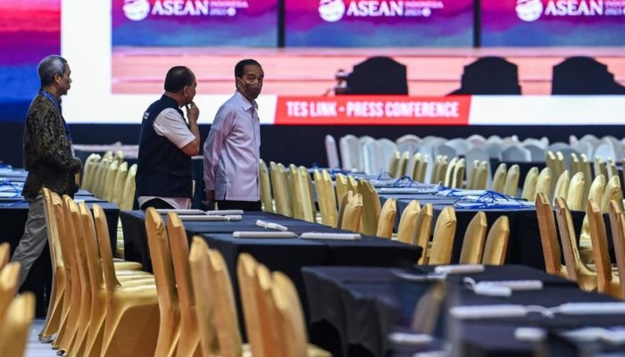 Kunjungi Tiga Venue dan Cicipi Jamuan Tamu VVIP, Presiden RI Pastikan KTT ASEAN Siap Digelar