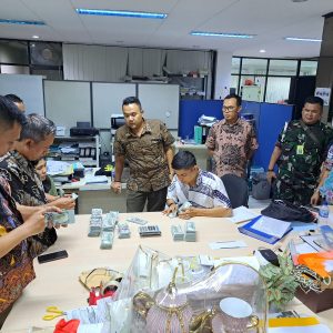 Dugaan Korupsi Pembangunan Jalan Tol Jakarta-Cikampek II, Kejagung Sita 354.700 USD