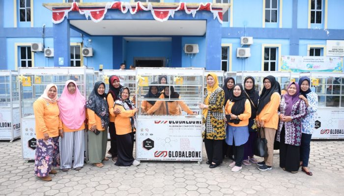 26 Pelaku Usaha di Tanjungpinang Terima Bantuan Gerobak Dagang 
