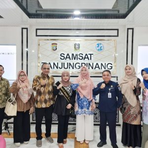Uji Petik Penilaian Pelayanan Publik, Disdik Kepri Kunjungi Samsat Tanjungpinang
