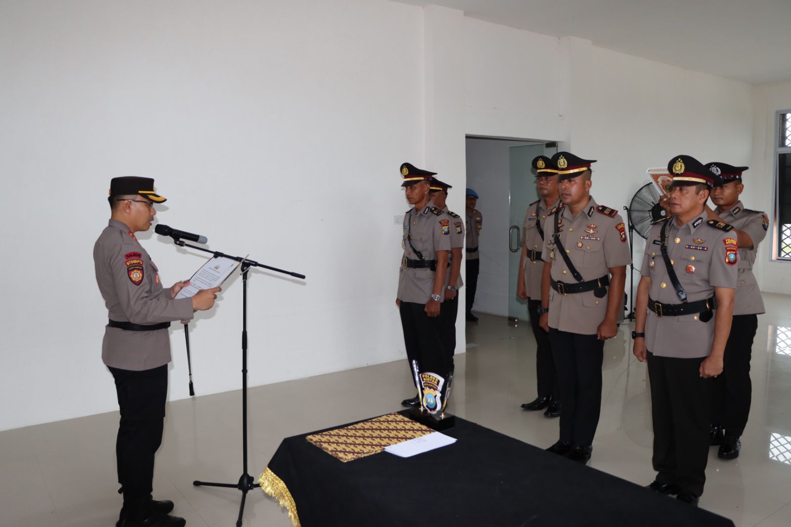Kapolres Bintan Lepas Dan Lantik Pejabat Utama yang Berpindah Tugas