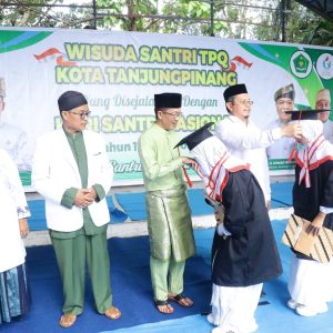 Hari Santri Nasional 2023, FKPQ Tanjungpinang Wisuda Ribuan Santri Di lapangan Pamedan 