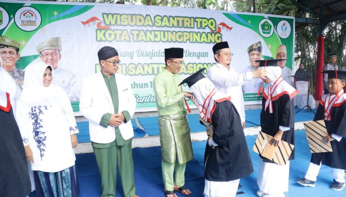 Hari Santri Nasional 2023, FKPQ Tanjungpinang Wisuda Ribuan Santri Di lapangan Pamedan 