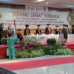 Wisuda 182 Mahasiswa Poltekkes Kemenkes Tanjungpinang, Asisten 1: Wujudkan Cita Cita Sebagai Tenaga Kesehatan