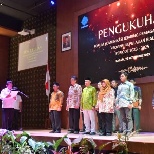 Gubernur Ansar Kukuhkan FKJP Provinsi Kepri, Wadah Fasilitasi Program Pemagangan