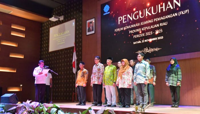 Gubernur Ansar Kukuhkan FKJP Provinsi Kepri, Wadah Fasilitasi Program Pemagangan