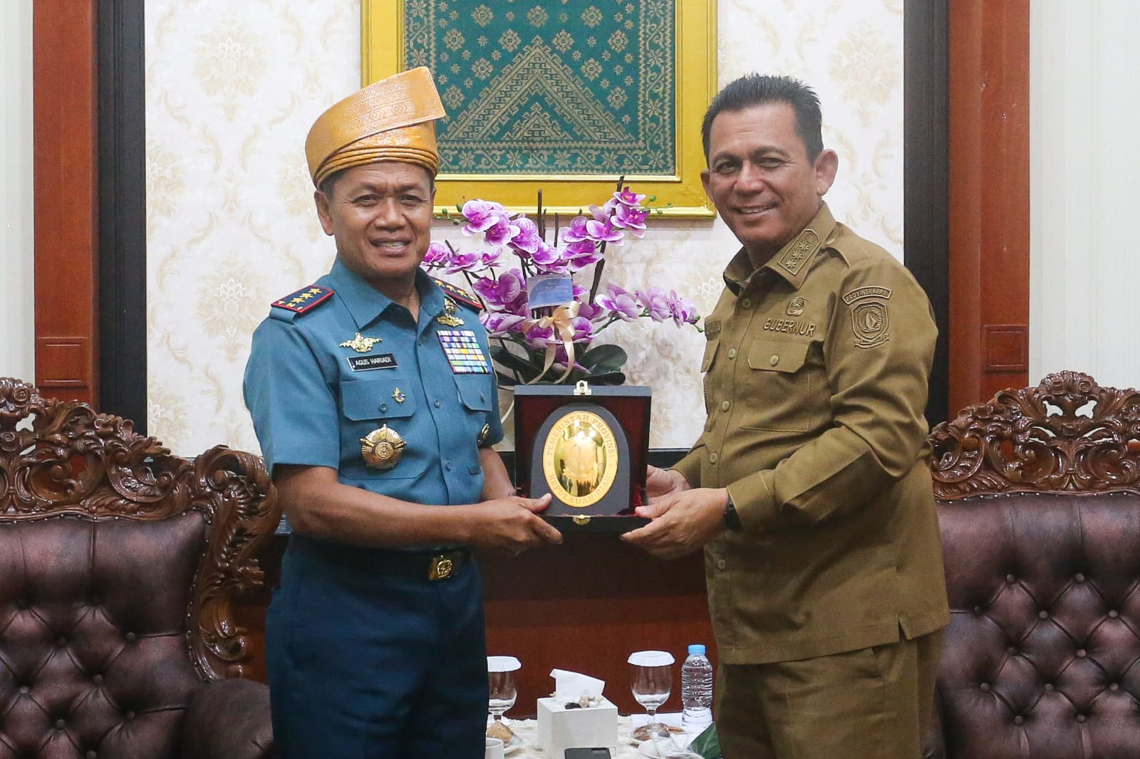 Gubernur Ansar Silaturahmi dengan Pangkogabwilhan I Laksdya TNI Agus Hariadi