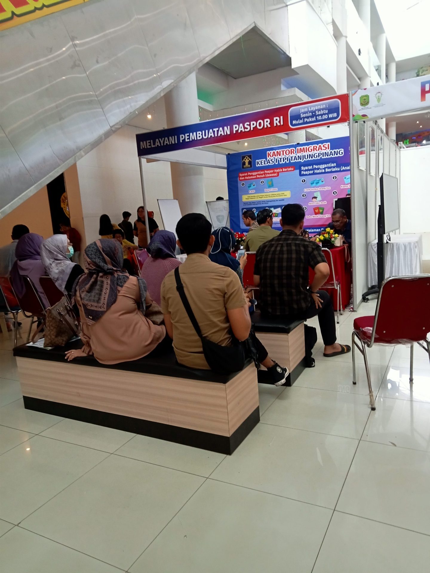 Pembuatan Paspor di Asparnas Kepri Fest Diminati Pengunjung, Kuota Penuh Setiap Hari