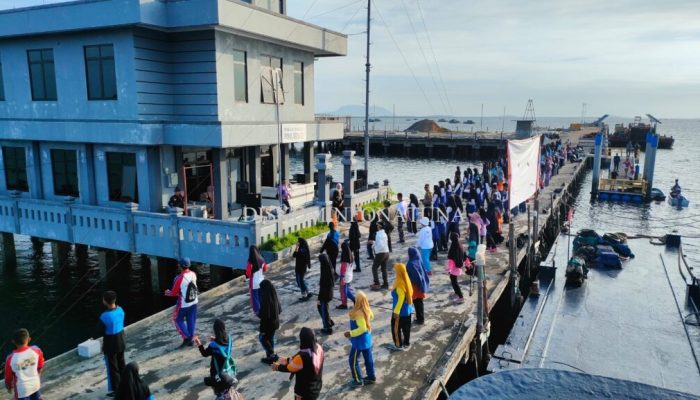 Kampanye Gerakan Hidup Sehat, Wakil Bupati Natuna Senam Bersama  Pelajar 
