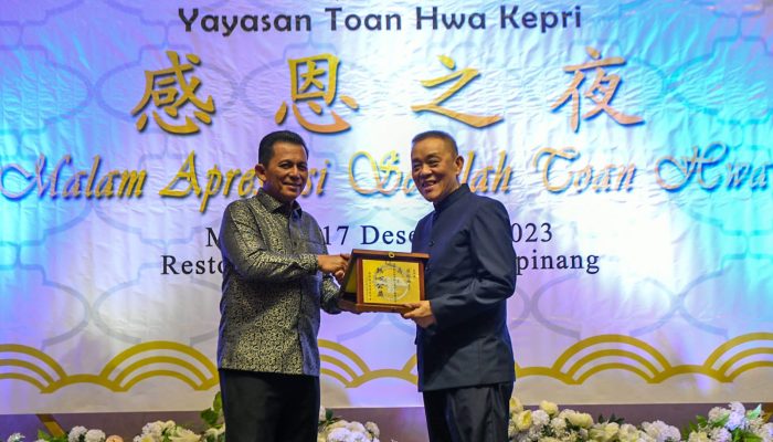 Gubernur Ansar Apresiasi Dedikasi dan Prestasi Sekolah Toan Hwa di Kepri