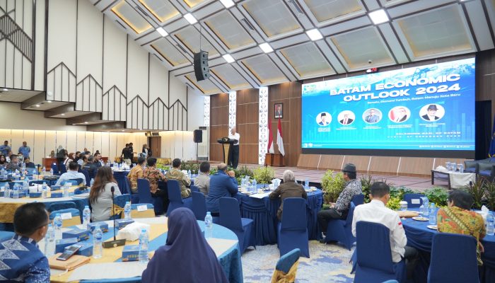Seminar Ekonomi, Pertumbuhan Ekonomi Batam 2023 Diprediksi 7 Persen