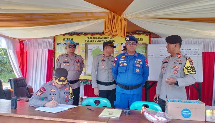 Jelang Tahun Baru 2024, Kapolres Bintan Tinjau Pos Pelayanan Pantai Trikora