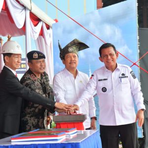 Menteri Kelautan dan Perikanan Luncurkan 2 Kapal Pengawas Berkecepatan Tinggi