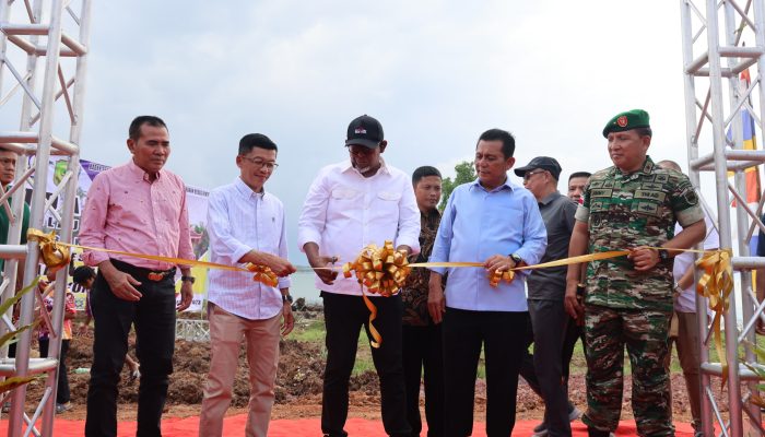 Gubernur Kepri Resmikan Jalan Menuju Klenteng Sun Te Kong di Senggarang