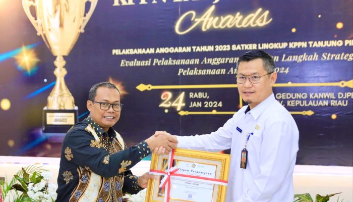 Pemko Tanjungpinang Raih Penghargaan Terbaik 1 Penyaluran DAK Fisik 2023