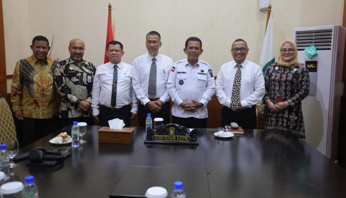 Tahapan Seleksi Terakhir,  Gubernur Ansar Wawancarai 3 Calon Direktur PDAM Tirta Kepri