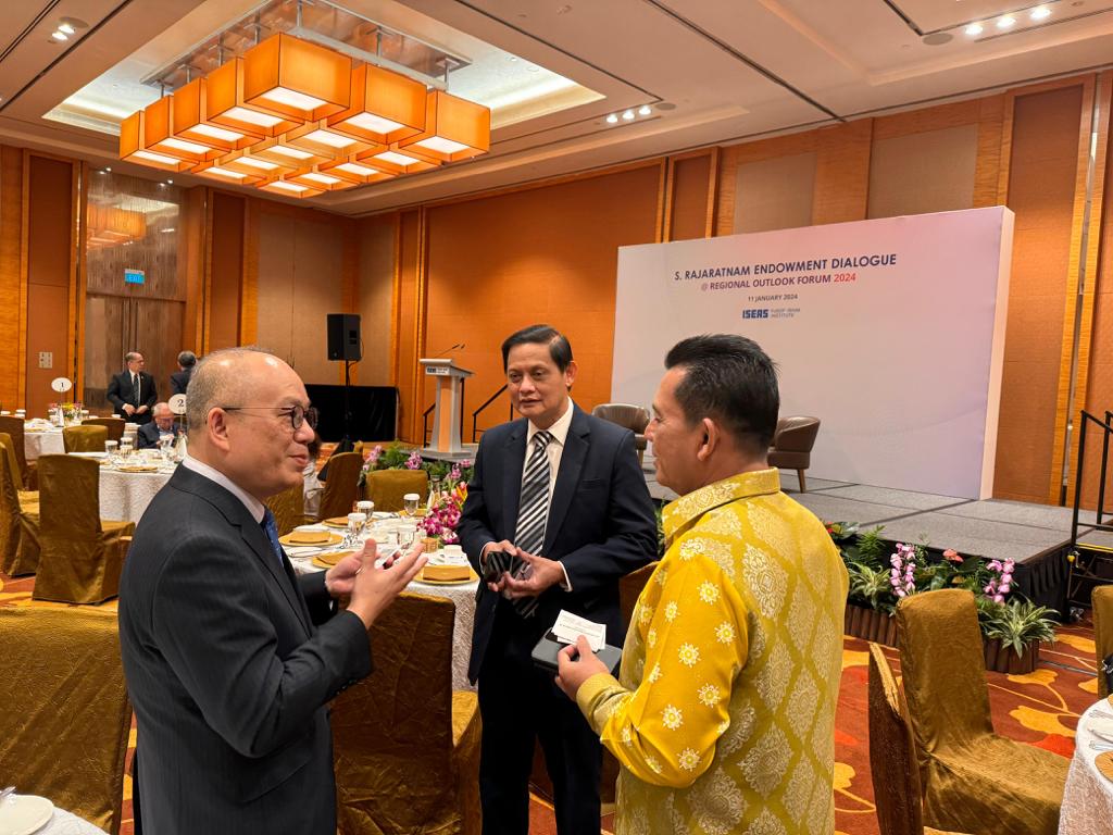 Gubernur Kepri Tawarkan Investasi di Forum Regional Outlook S. Rajaratnam di Singapura
