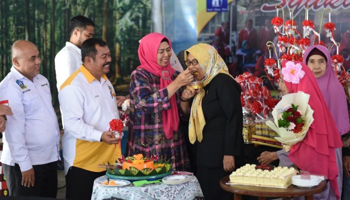 Dewi Ansar Hadiri Syukuran 17 Tahun Berdirinya Rumah Bahagia Bintan