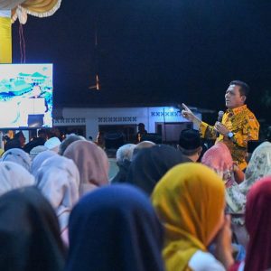 Gubernur Ansar Berbaur Dengan Masyarakat Mentigi, Komitmen Percepat Pembangunan