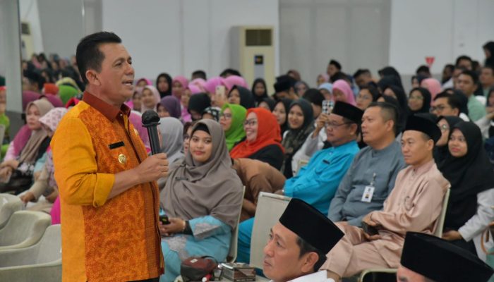 800 PTK Non ASN Se-Kota Batam Tandatangani SK Perpanjangan Kontrak