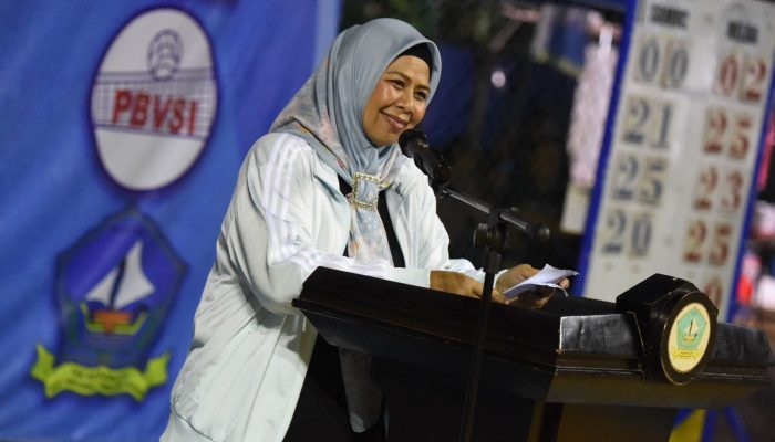 Dewi Ansar Buka Kejuaraan Bola Voli Gubernur Cup Putri U-23 Zona Bintan